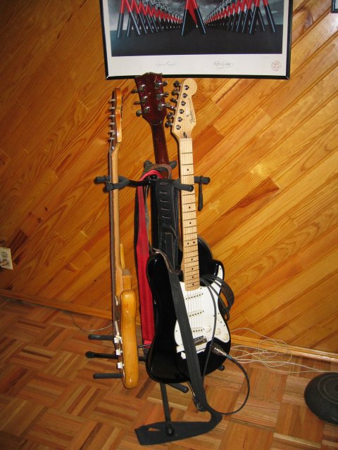 Music Strat MP3 Guitars